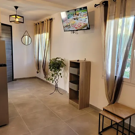 Sunny בית נופש *